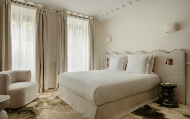 Leon Hotel-pigalle/suite-12