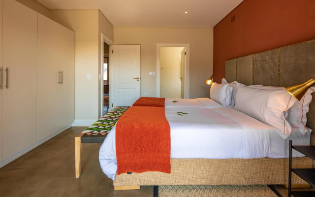 Zulu Rock Lodge - Babanango Game Reserve