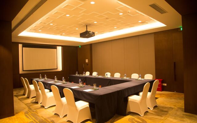 HUALUXE Wuxi Taihu by IHG