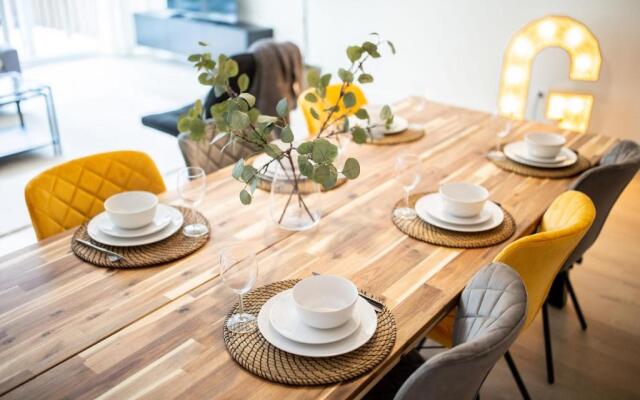 Grandiose 3 Bedroom Serviced Apartment 117m2 -NB304G-
