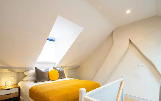 The Loft - 1 Bed Luxury Apartment With Bathtub