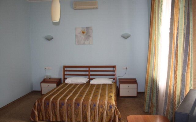 Ост-Вест Парк