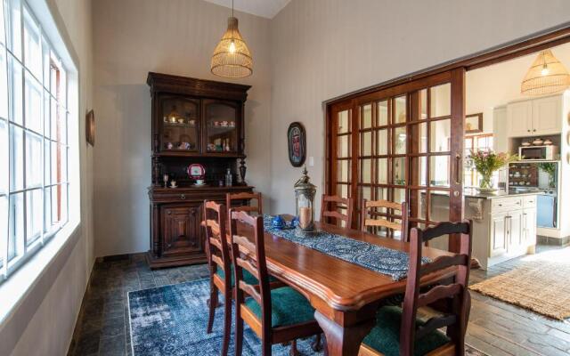 5th Avenue Gooseberry Guest House