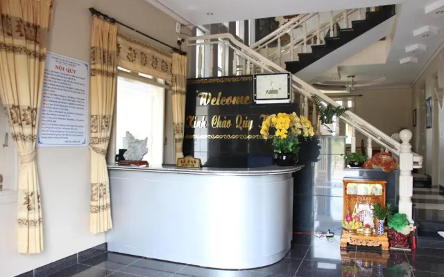 Quyet Thang Hotel & Beach