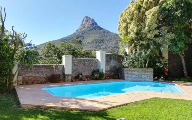 Family Home With Views Pool Garden 100 Geneva
