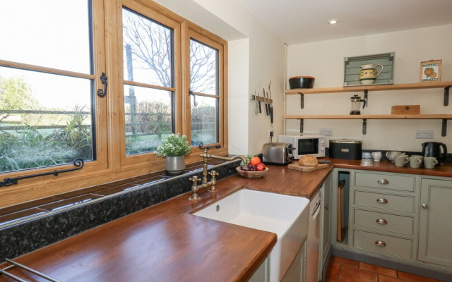 Honeysuckle Cottage
