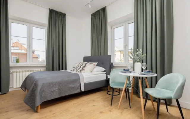 Studio in the Old City by Renters