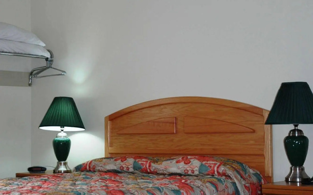 Slumber Lodge