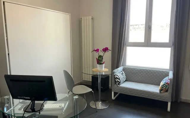 Floor 6 Boutique Rooms by DOT Suites