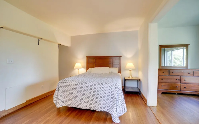 Charming Pittsburgh Home ~ 2 Mi to Downtown