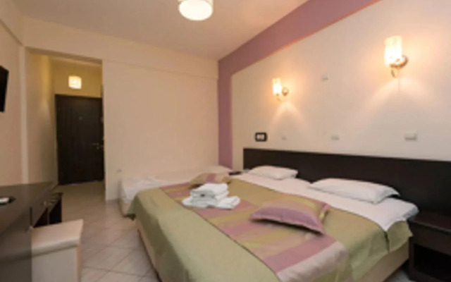 Отель Maranton Beach