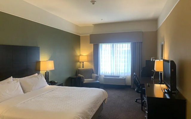 Holiday Inn Express & Suites Lansing-Dimondale