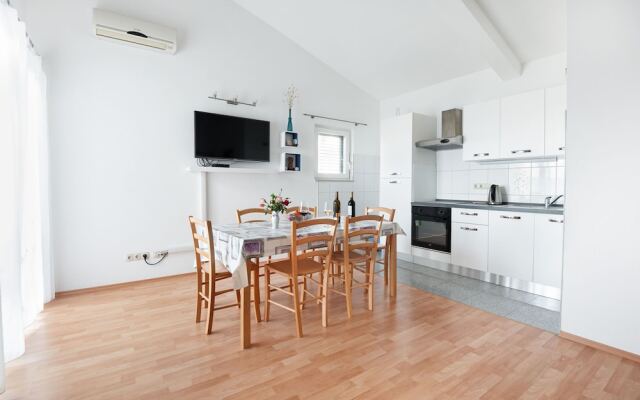 Apartments Tomic
