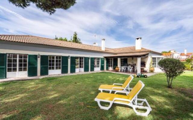 Akivillas Meco Relax