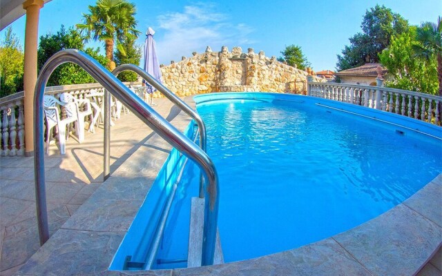 Apartments Vrcevan 811