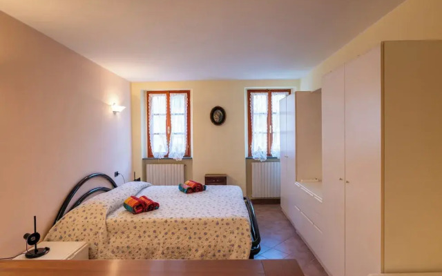 Suite Carla Cozy Apartment in Petrasanta Center