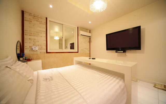 A Hotel Iksan