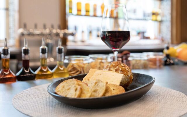 The Slate Denver, Tapestry Collection By Hilton