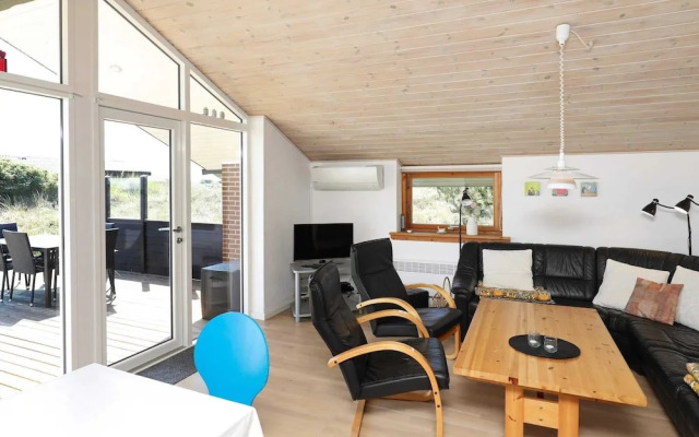 6 Person Holiday Home in Ringkobing