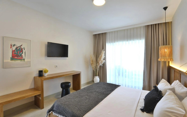 Lavinya Otel
