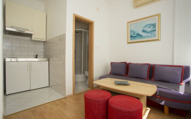 Beach Apartments Rumin
