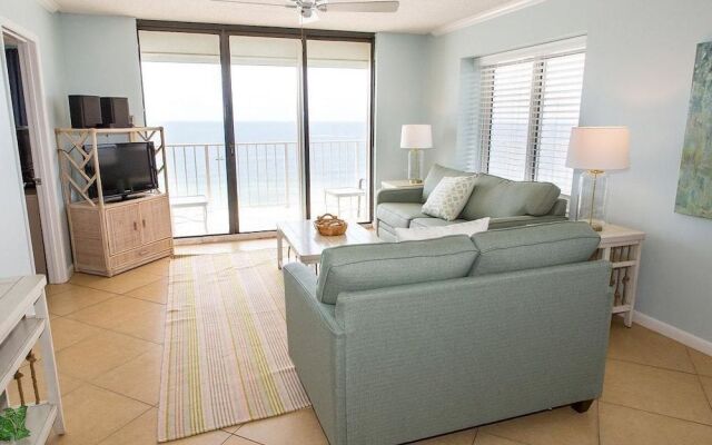Summerchase 1008 - 3 Br condo by RedAwning