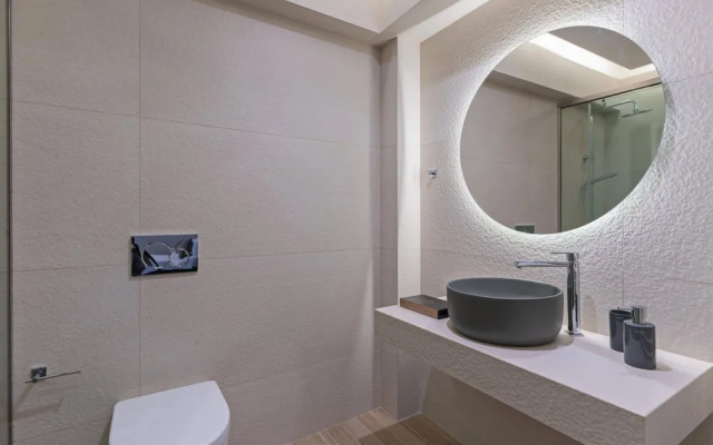 Villa Onyx - With Private Heated Pool