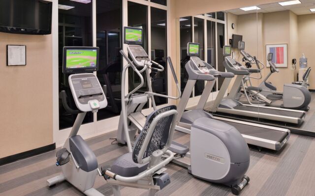 Holiday Inn Kansas City Airport by IHG