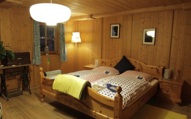 Bluebirdmountain Hostel