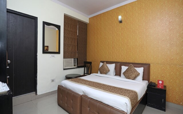 OYO 14875 The Imperial Residency