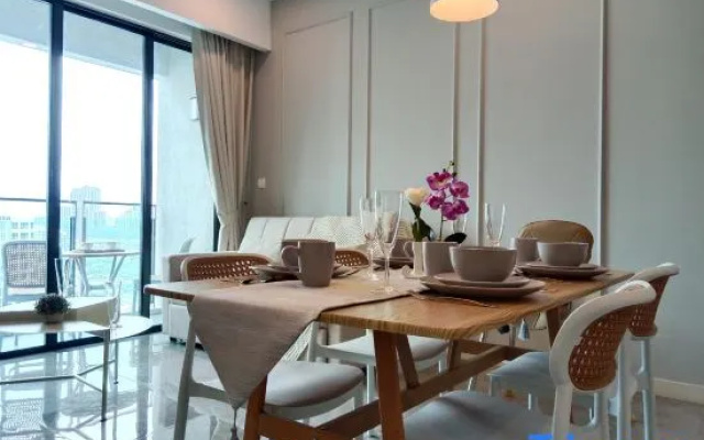 Ooak Suites | Mont Kiara | Mall | Babycot | 4 Pax – Balcony – Kuala Lumpur