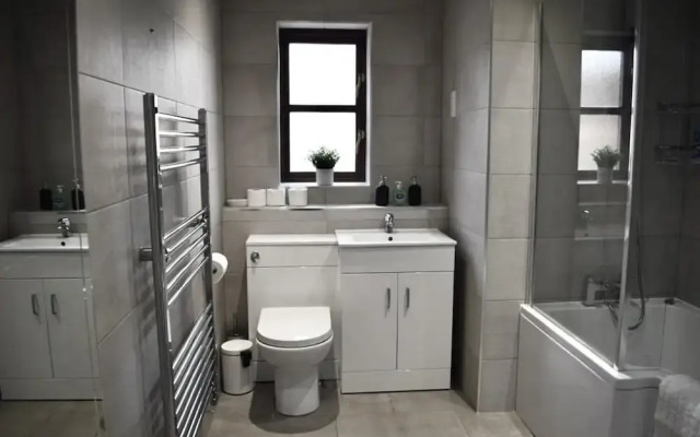 Immaculate 3-bedroom House in Milton Keynes