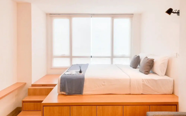 Comfortable Studio At Collins Boulevard Apartment