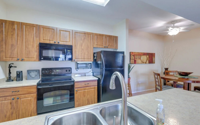 Pool Access, Private Patio & Grill: Mesa Condo!
