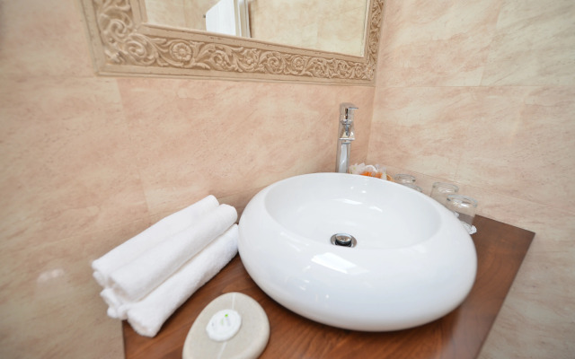 Noblesse Boutique Hotel