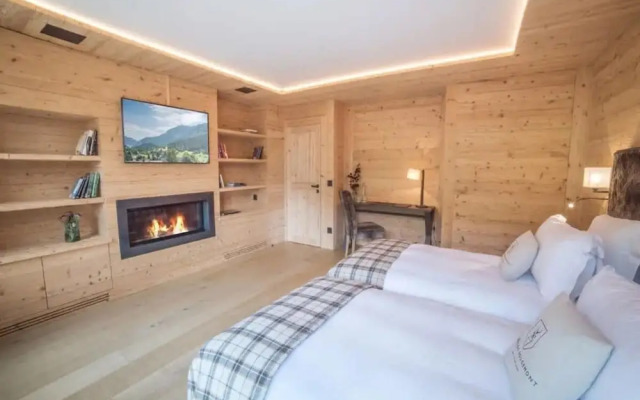 Superior Chalet With Views