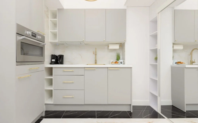 Glamour Studio by Renters Prestige