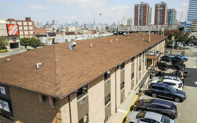 Holland Hotel Free Parking Jersey City