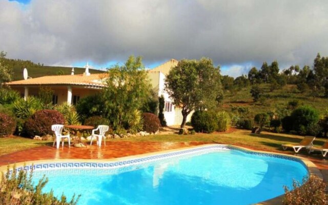 Villa 4 Bedrooms With Pool And Wifi 102030