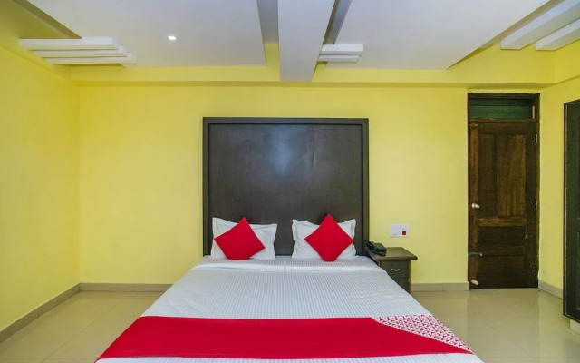 OYO 25121 Bns Lodge