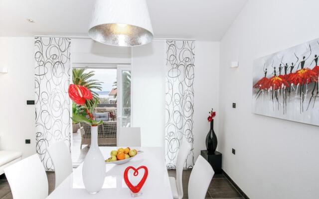 Luxurious Apartment in Zadar With Garden