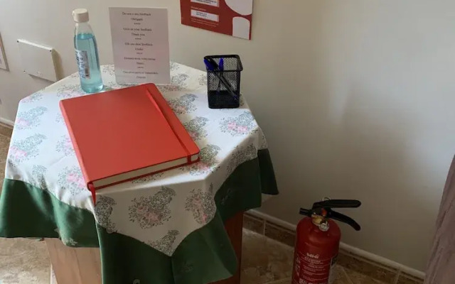 Charming 2-bed House in Ponta Delgada