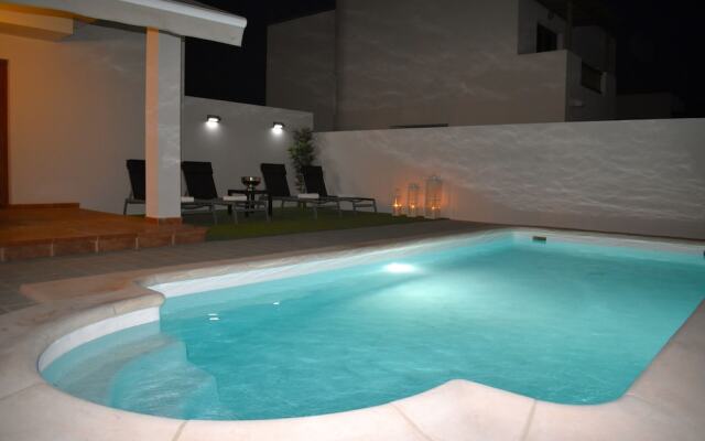 Lighthouse Villa - Private Pool -