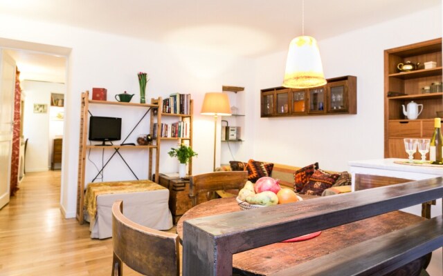 Vetrina Holidays Apartments