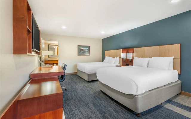 Best Western Plus Clocktower Inn