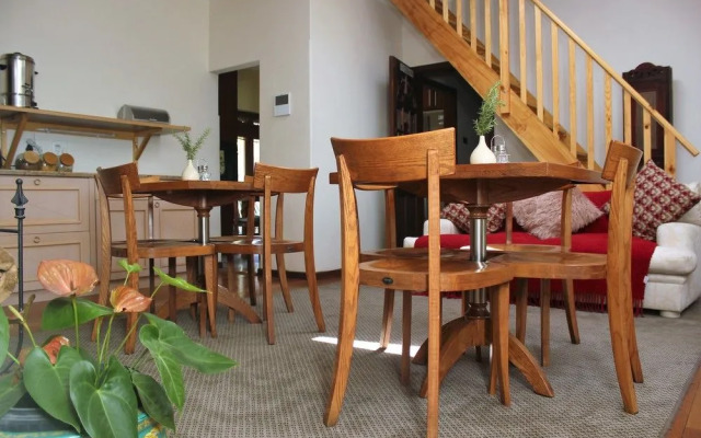 41 on Cedar Bed and Breakfast