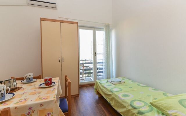 Apartments and Rooms Summercity Life