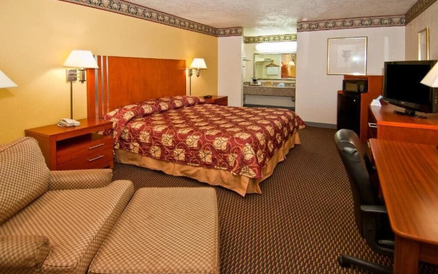 Winnie Inn & Suites