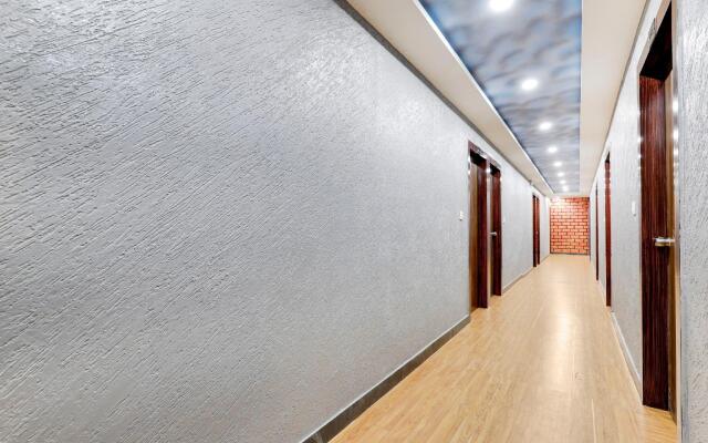 Vaccinated Staff- OYO 72468 Hotel Govindam