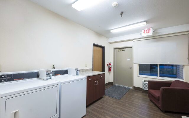 Red Roof Inn Columbus - Hebron